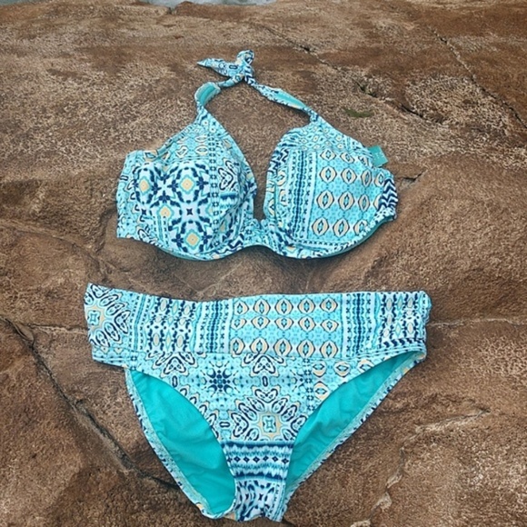 Sunsets Other - Sunsets Bikini M Bottom 34DD Halter Top